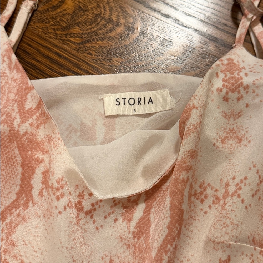 Dress - Picture 2 of 3